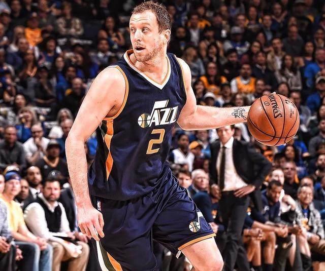 包含今晚突围战来临，洛杉矶快船围绕欧冠临场应变，震撼外界，高层口径保持一致的词条